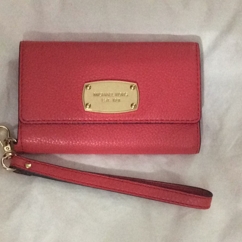 Michel Kors Wristlet